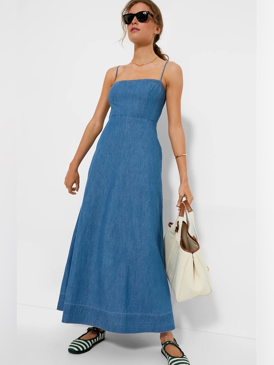 Tuckernuck Dresses & Skirts - Tuckernuck Chambray Rhea Dress